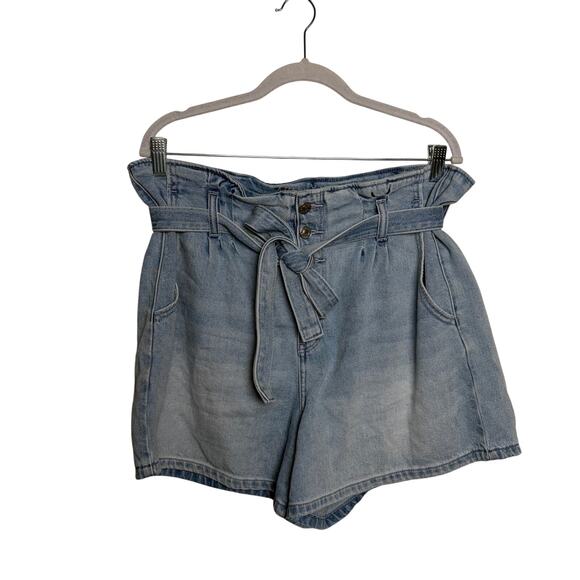 American Eagle Mom Short Light Wash Paper Bag Tie Waist Denim Women's Size 14 - Picture 1 of 6